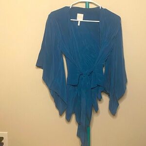 Leith cover up/wrap around shirt with sleeves